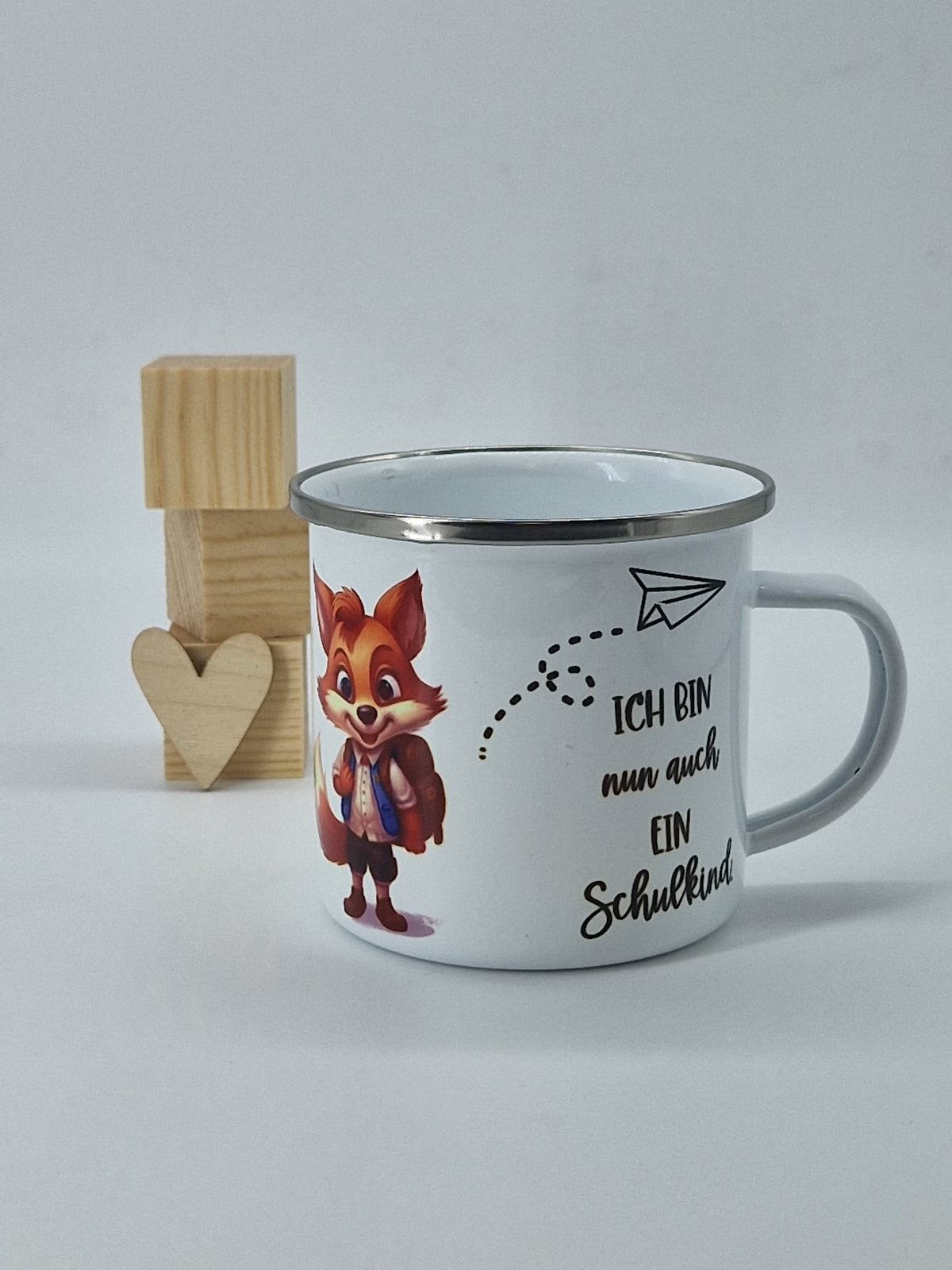 Häferl, Tasse aus Emaille zur Schule