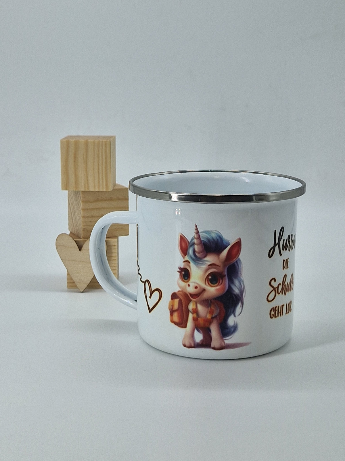 Häferl, Tasse aus Emaille zur Schule