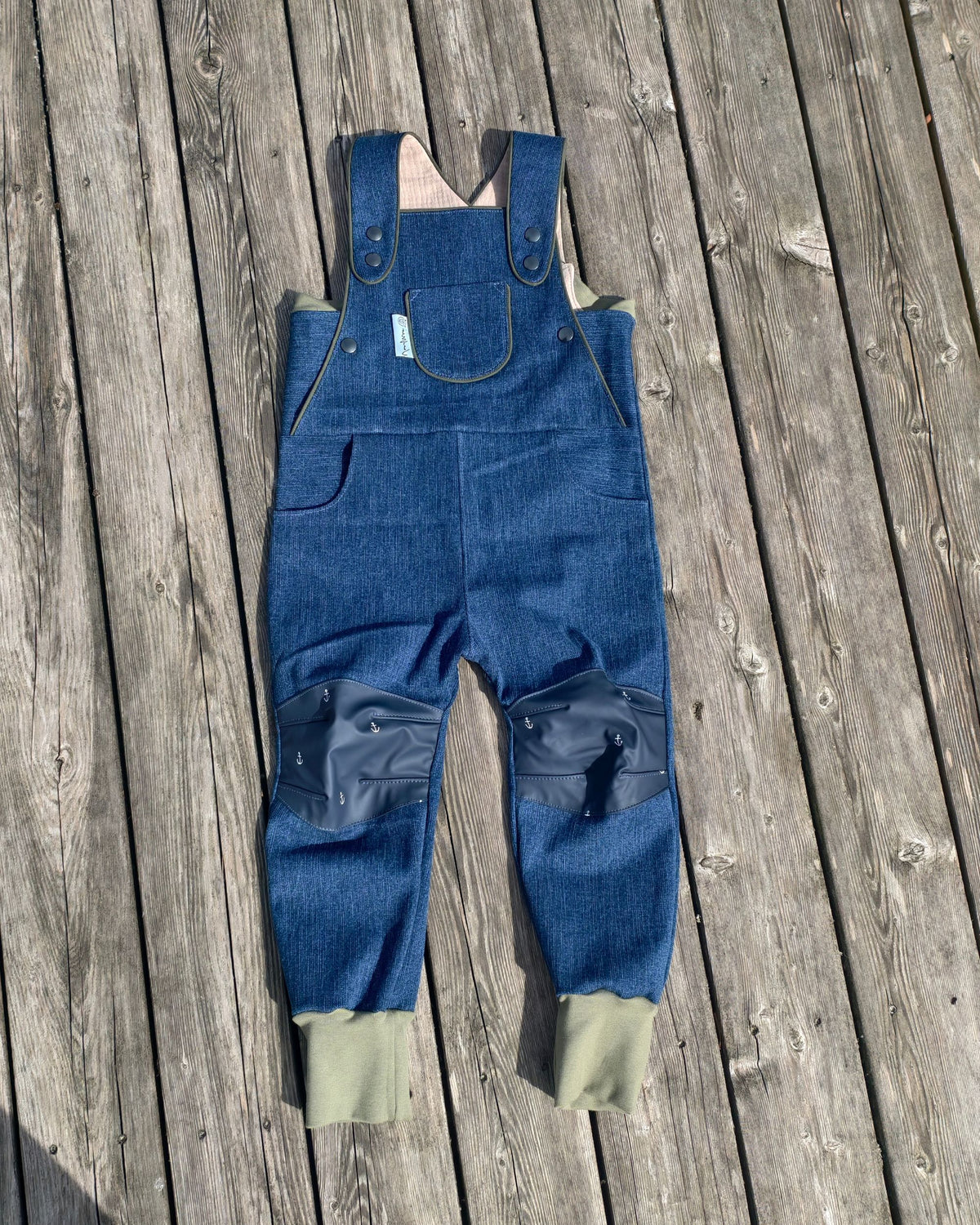 Quatsch-Matsch-Hose, Anker